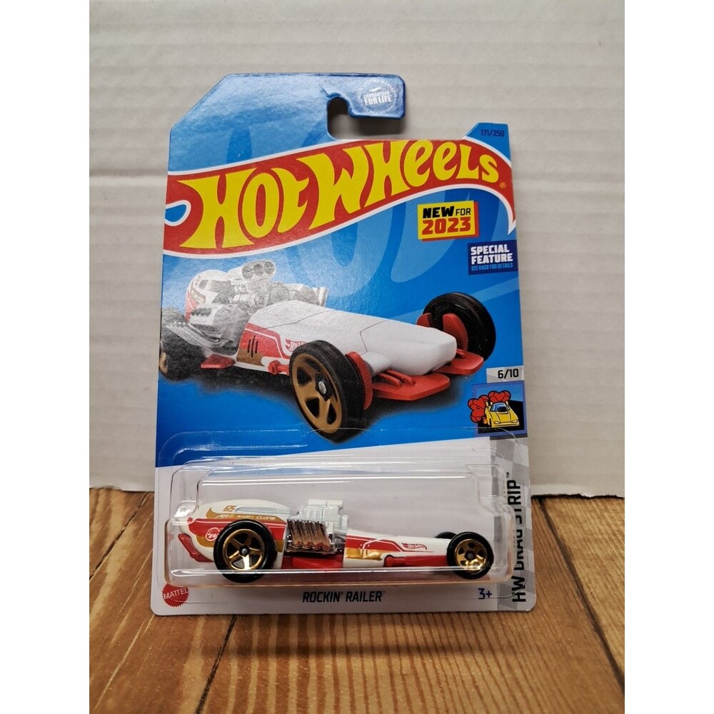 2023 Hot Wheels ROCKIN’ RAILER White 171/250 HW Drag Strip 6/10